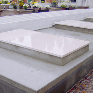 TOMBE DI FAMIGLIA